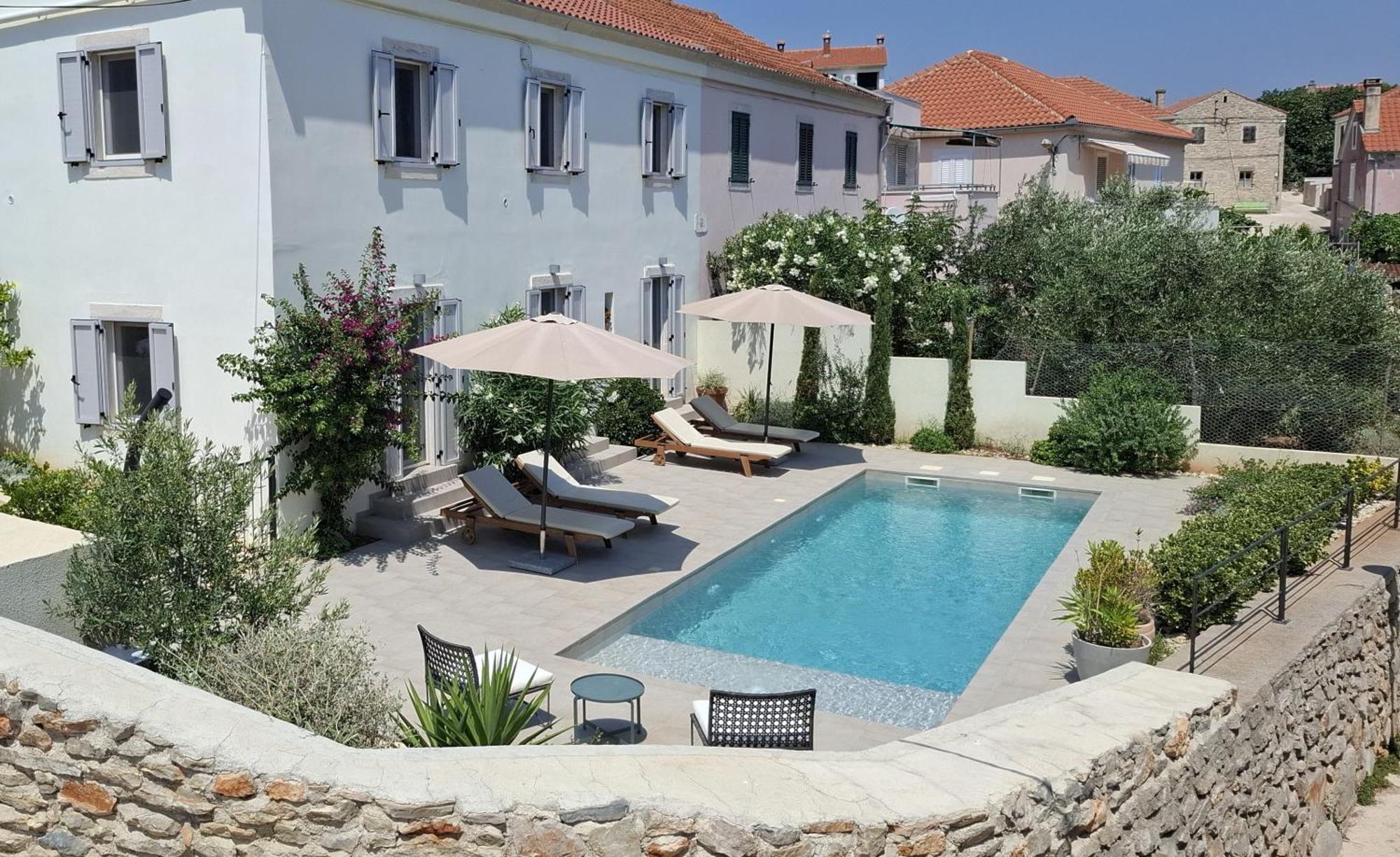 Villa Mira With A Heated Pool And A Sea View Božava Eksteriør billede